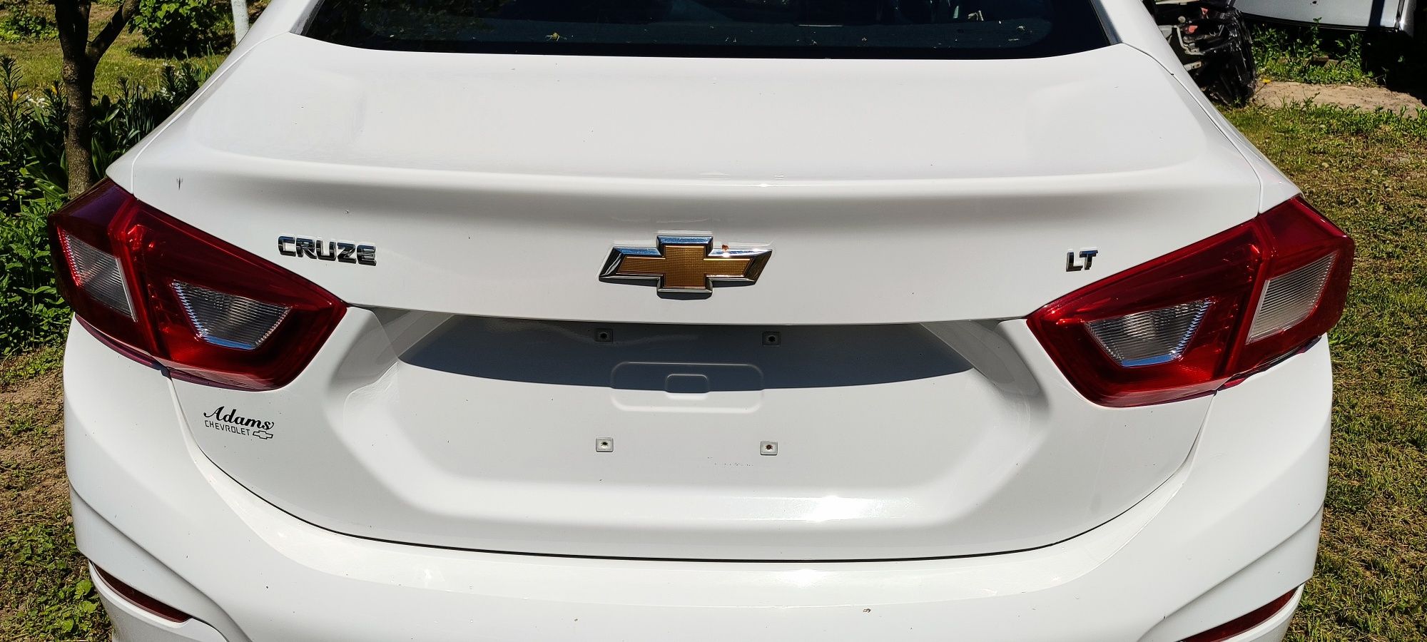Двері кришка багажника Chevrolet Cruze Шевроле Круз