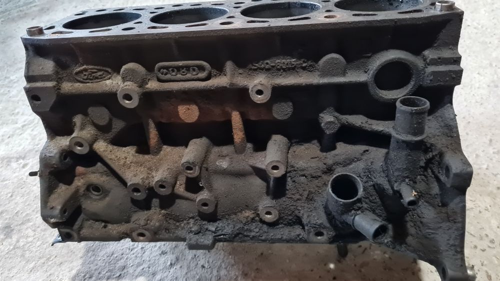 Блок Ford connect или Focus II