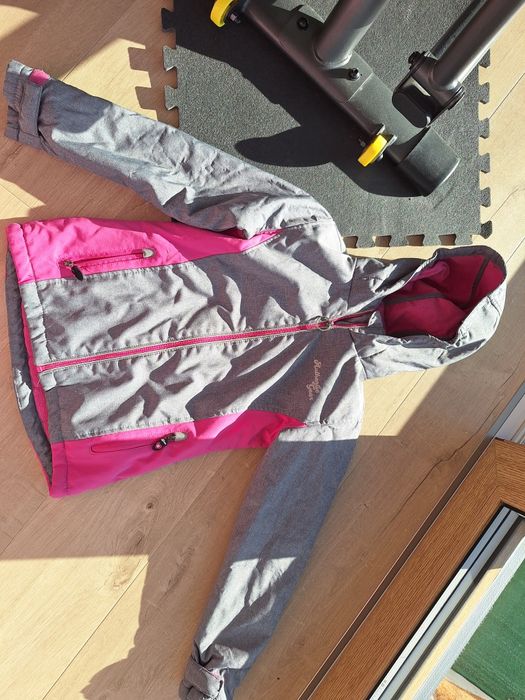 134Piękna kurtka zimowa140szary melanż róż fuksja odblaski ocieplana