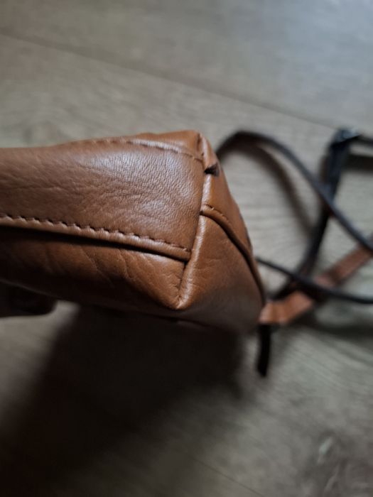 Venezia skóra mała torebka na telefon