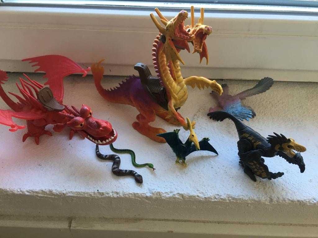 5 Dragonów ( smoków) i 2 węże