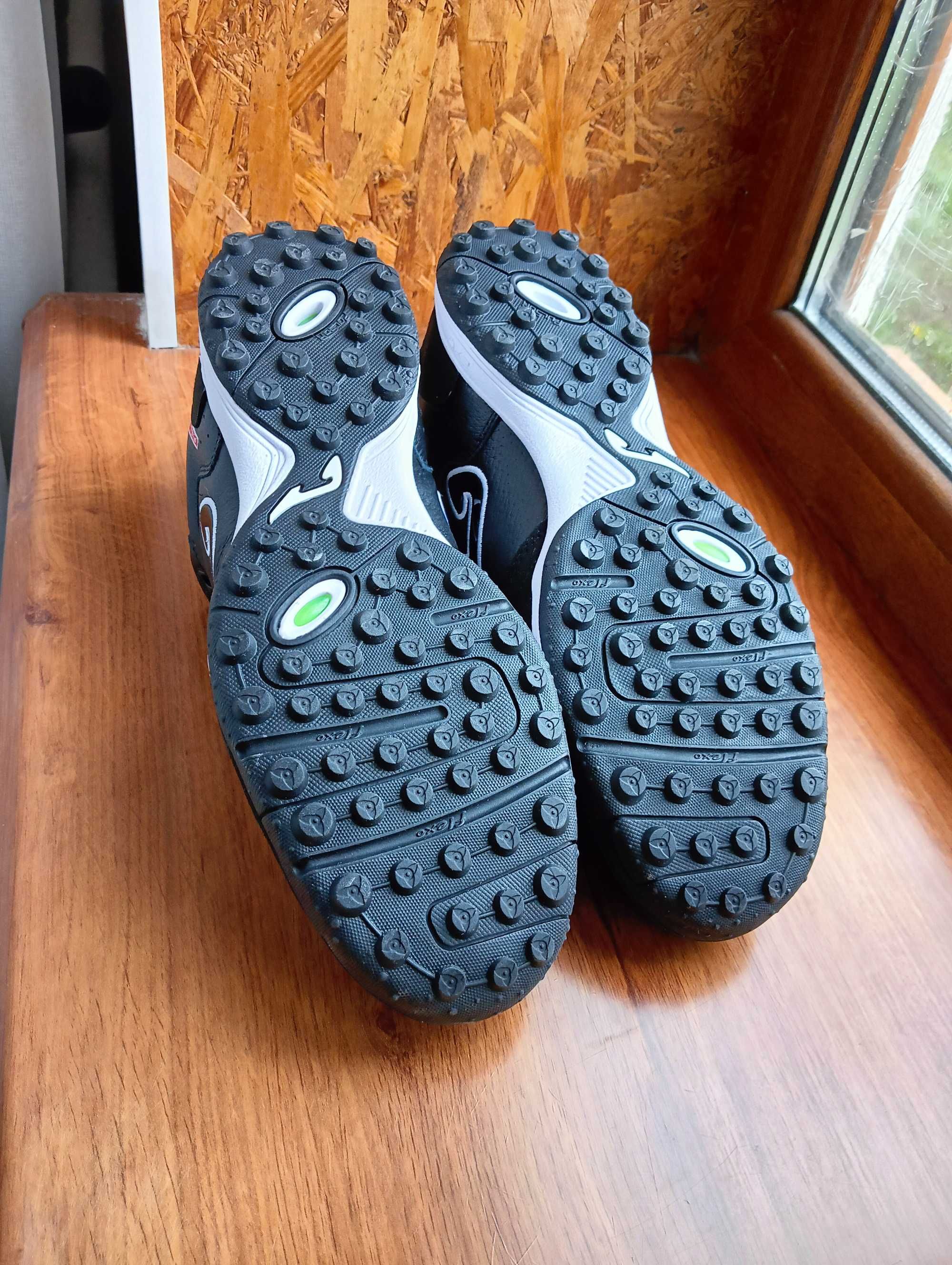 Сороконожки 43 розмір. Joma. Оригінал. (бутси, кросівки)
