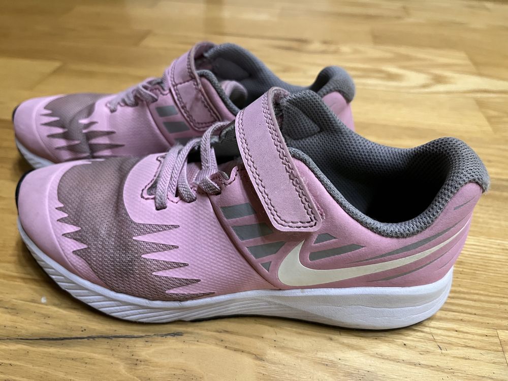 Buty Nike dziewczęce, rozm 35