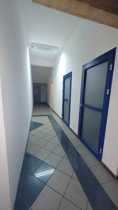 hala/magazyn z biurem  800 m kw. blisko AOW Ww Fabryczna