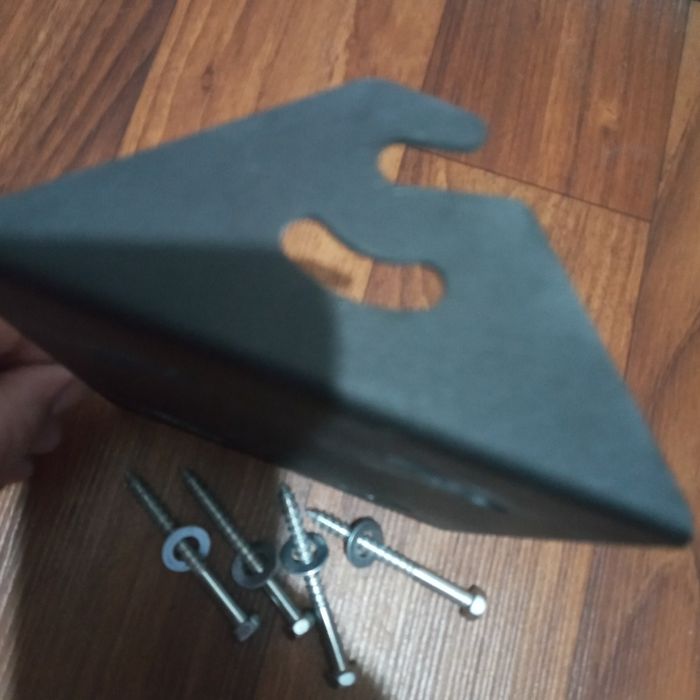 Гвозди 8 см банка1кг,кувалда 5кг.