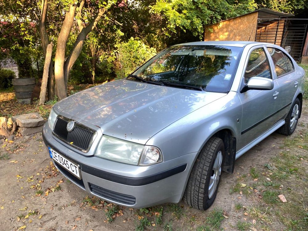 Машина skoda тур