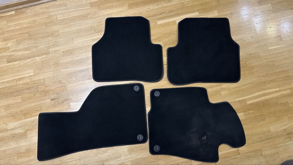 Dywaniki materialowe, welurowe VW Passat B7, oryginalne