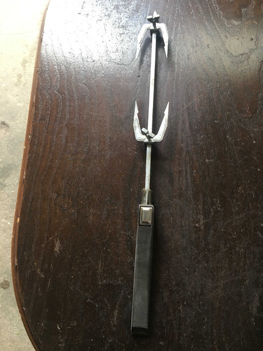 Peça de fazer grelhados manualmente