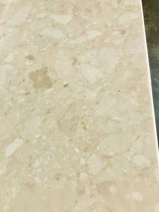 OKAZJA! Piękny NOWY parapet z jasnego konglomeratu