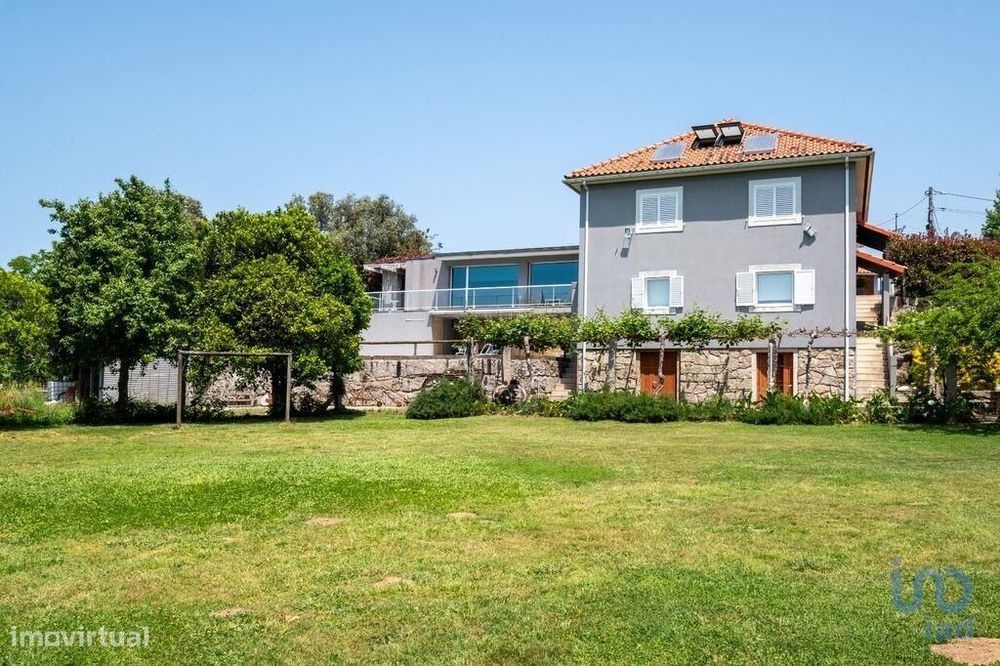 Quinta T7 em Cambeses de 593,00 m2