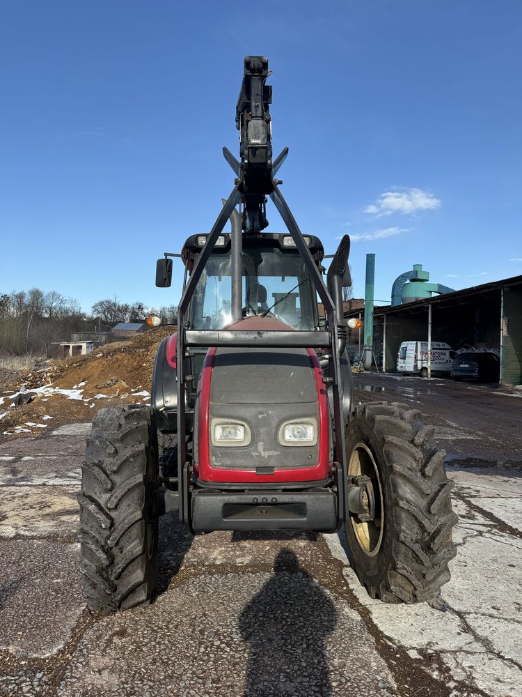 Трактор VALTRA T130 к.с. з маніпулятором. Продаж з ПДВ.
