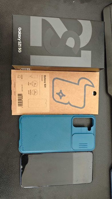 Samsung Galaxy S21 8GB/128 Dual SIM od kobiety.