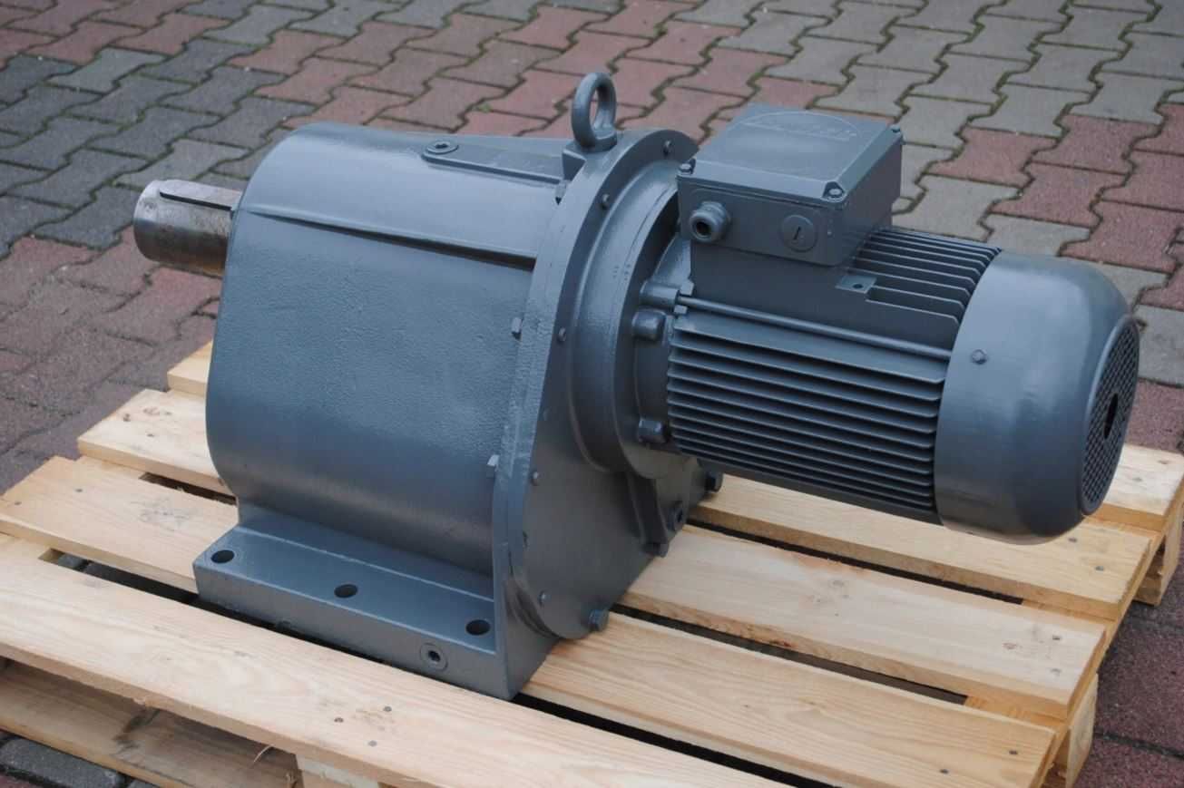 Motoreduktor 7.5kw. 19obr./min.. Firmy BAUER