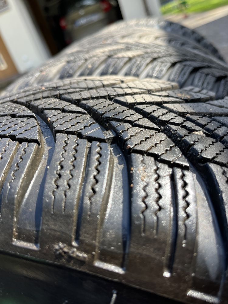 Opony zimowe Firestone Winterhawk 4 185/60 R15 + felgi 5x100 jak nowe