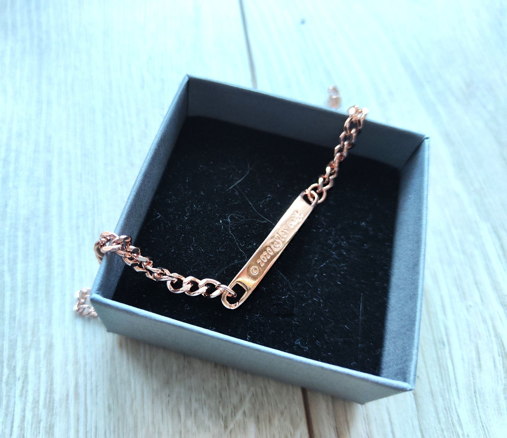 Rose gold bransoletka blaszka złota Taylor Swift