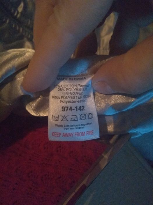 продам женскую куртку осень весна