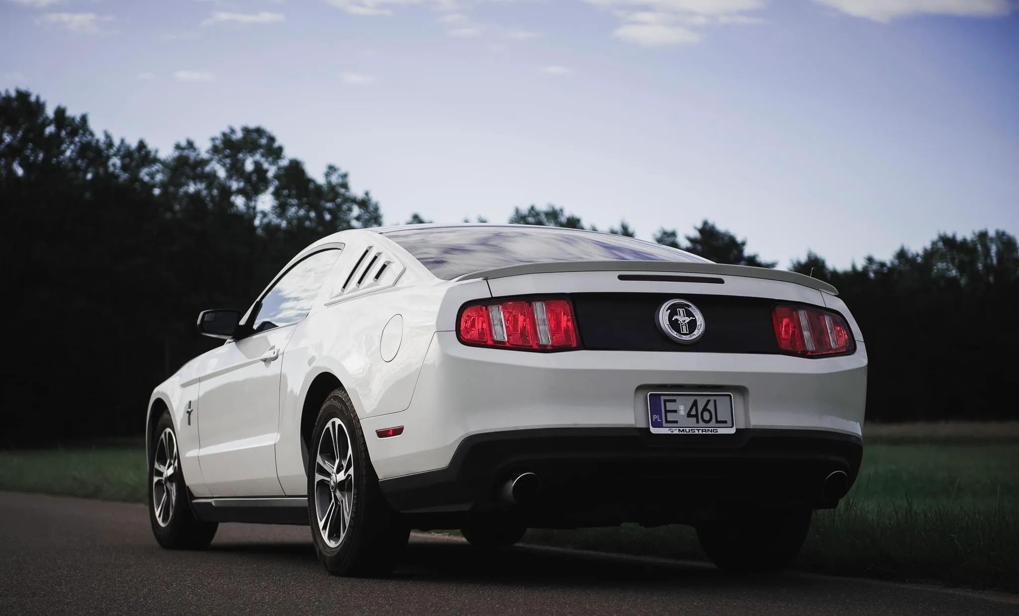 Ford Mustang Ford Mustang V Premium 3.7 v6