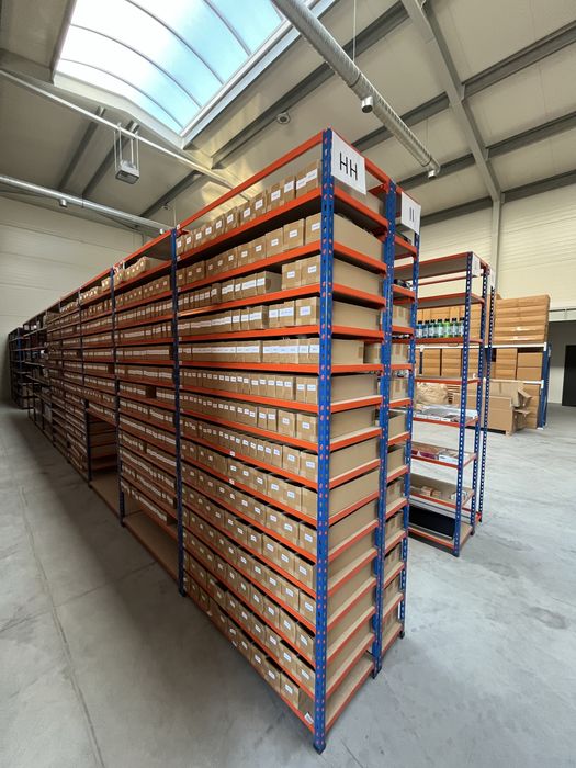 Regały półkowe metalowe kątownik polki magazynowe  STABILNE  MOCNE