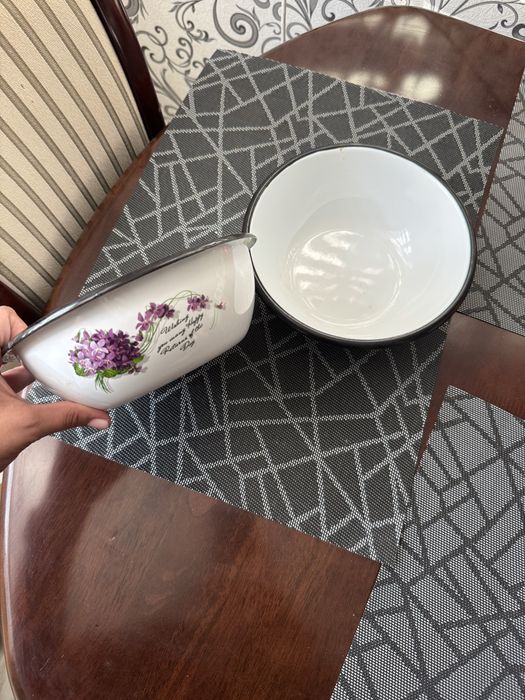 Емальовані миски по  2шт.