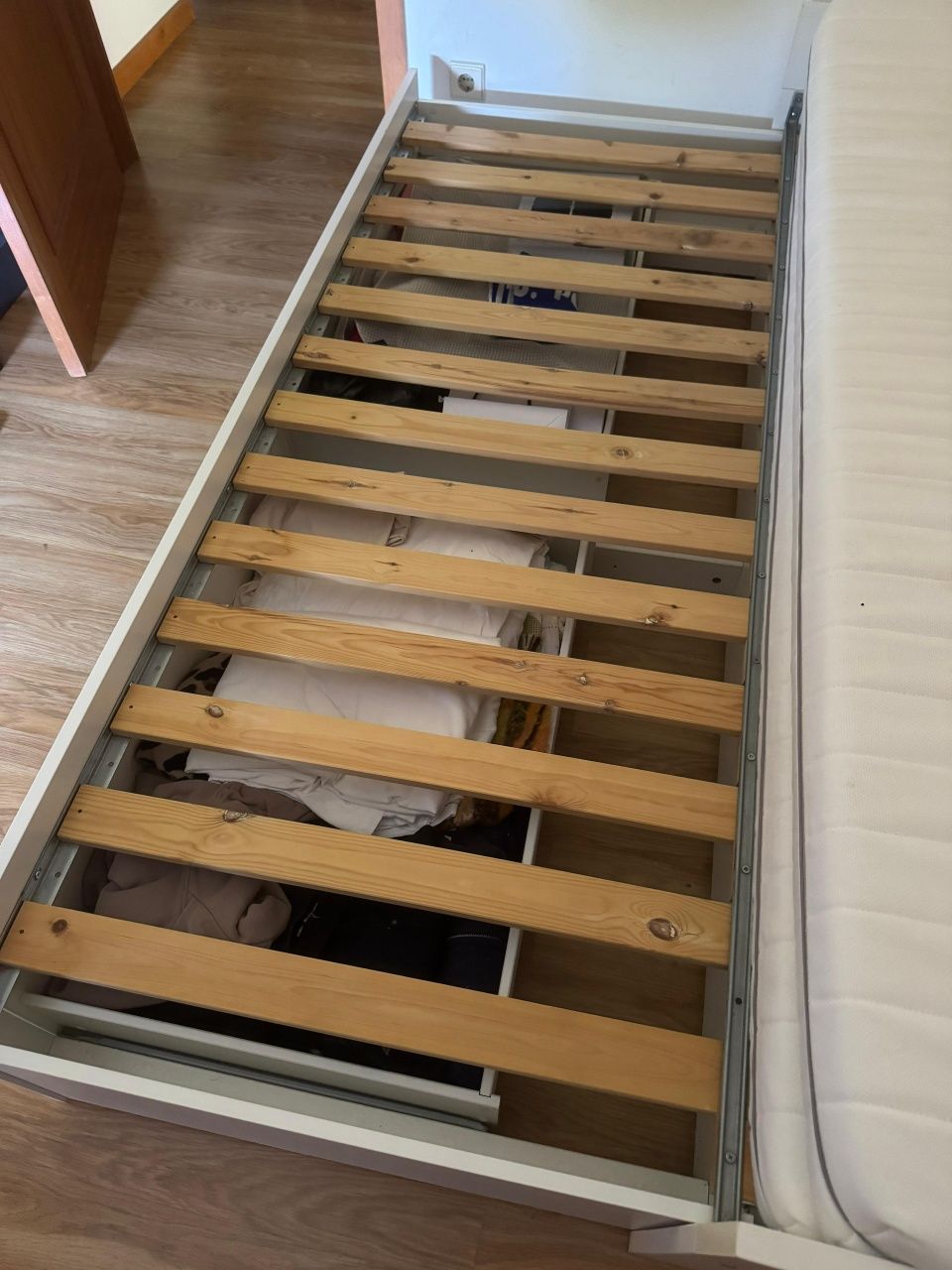 Cama individual /dupla BRIMNES (Ikea)