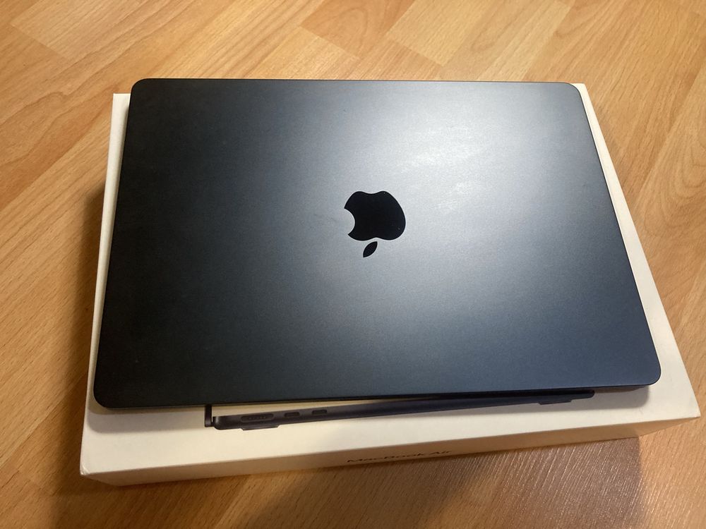 Macbook Air m2 13’ 24/2TB Midnight