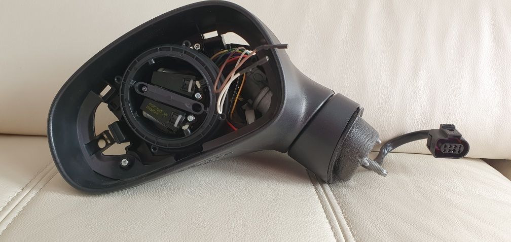 Caixa Espelho retrovisor esquerdo Seat leon 2007 NOVO