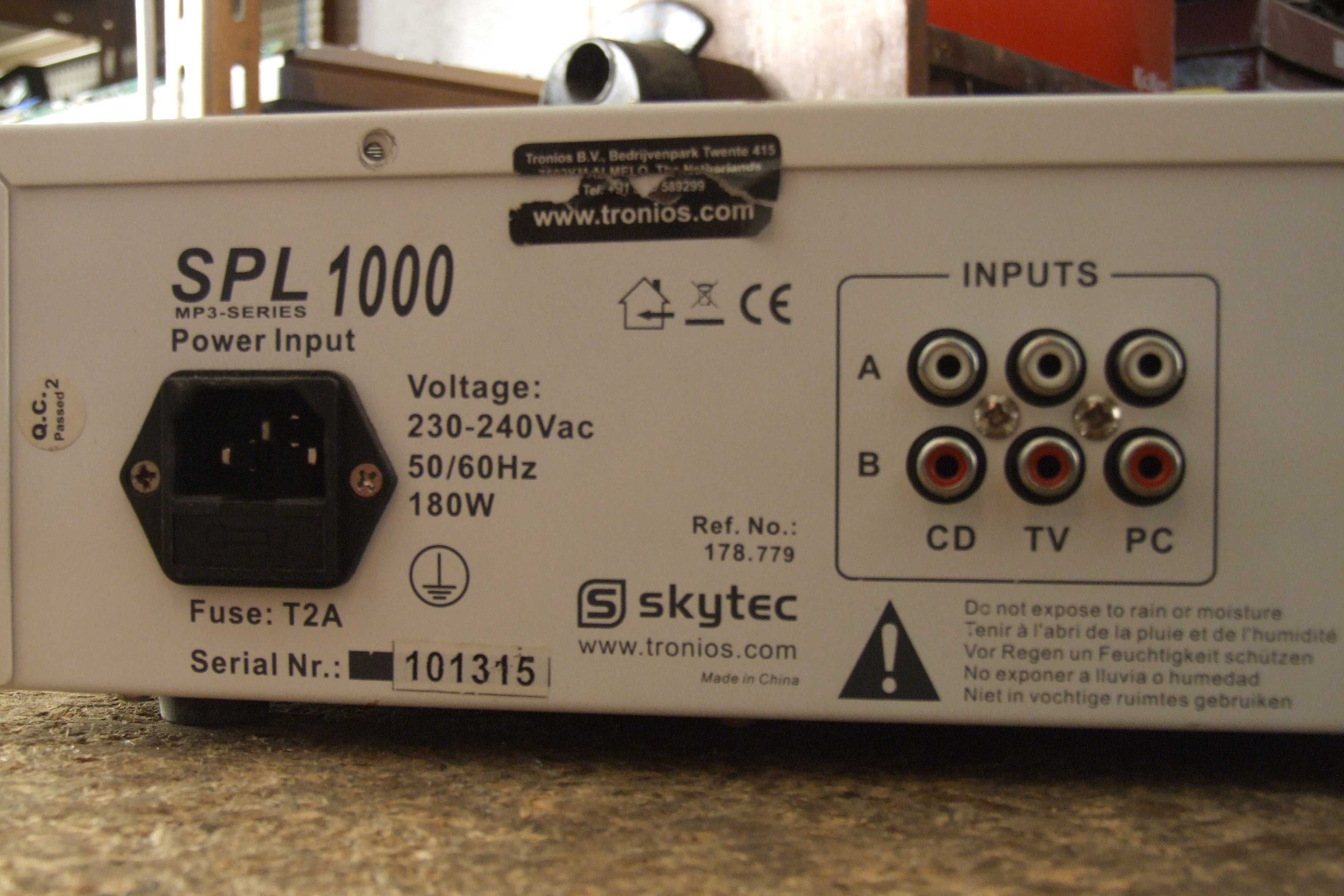 Amplificador SPL-1000 com leitor mp3