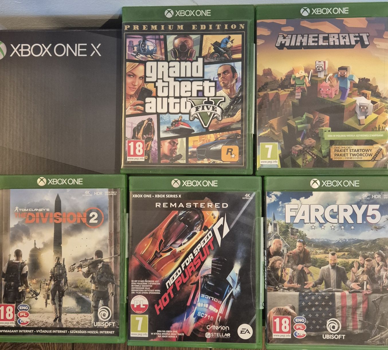 XBOX ONE X 1 TB+ 2 pady + 5 gier