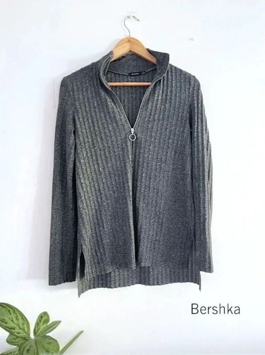 Camisola Canelada Bershka – Cinzento