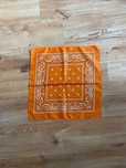 Pomarańczowa bandana klasyczny wzór paisley
