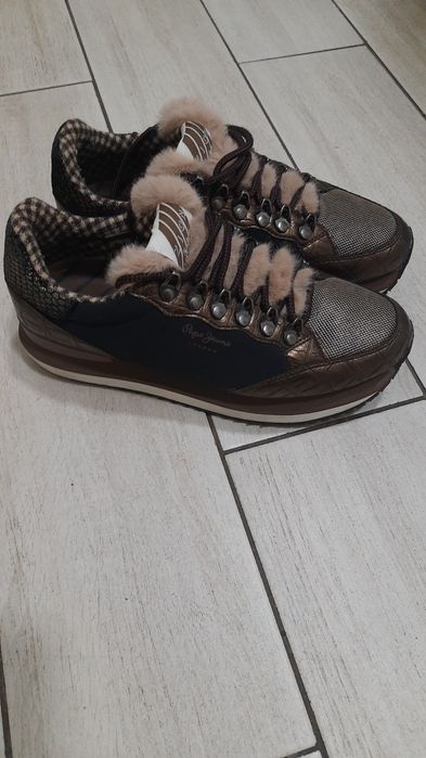 Кросівки жіночі Pepe Jeans London