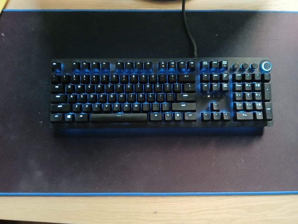 Razer Huntsman Elite, klawiatura mechaniczna