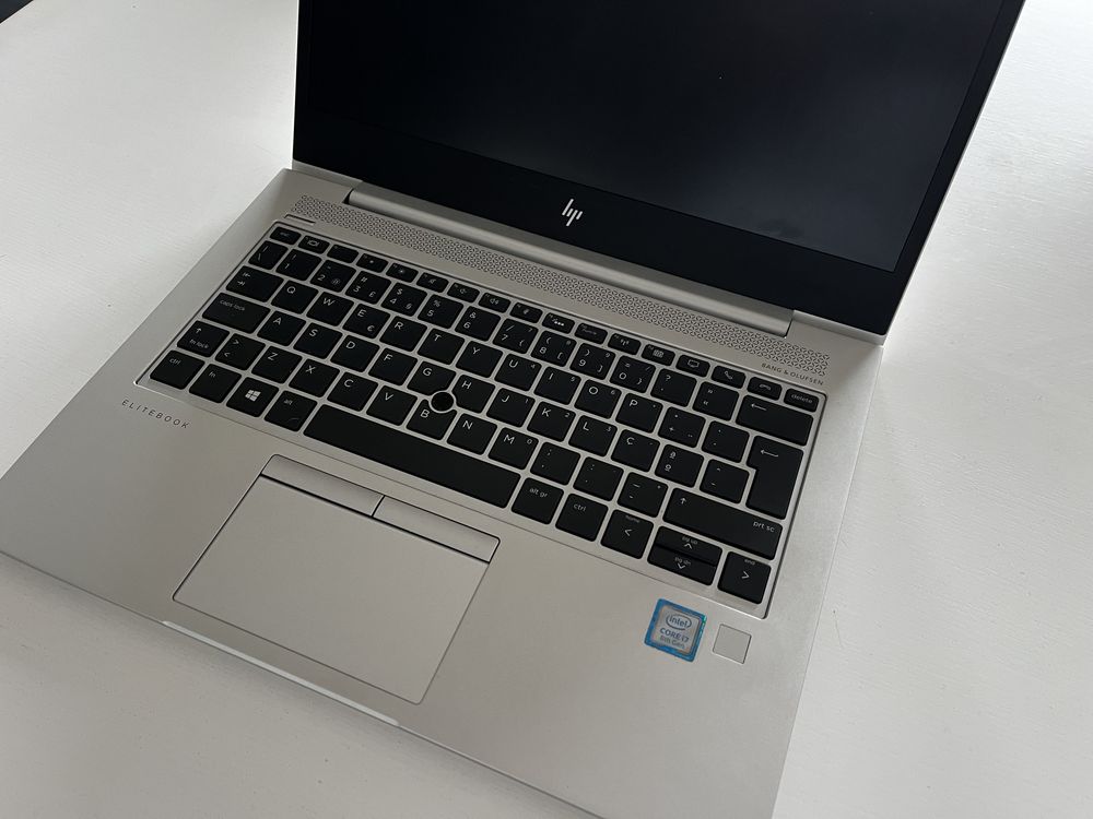 HP Elitebook i7 G8