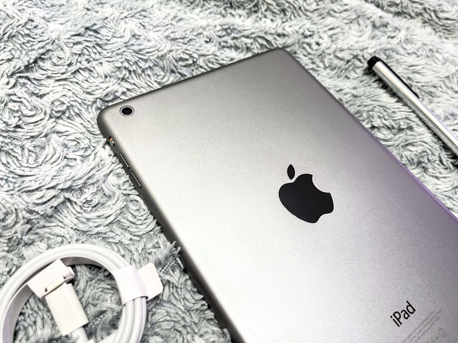 IPad Mini 1 (16 gb) wi-fi + стилус! A1432
