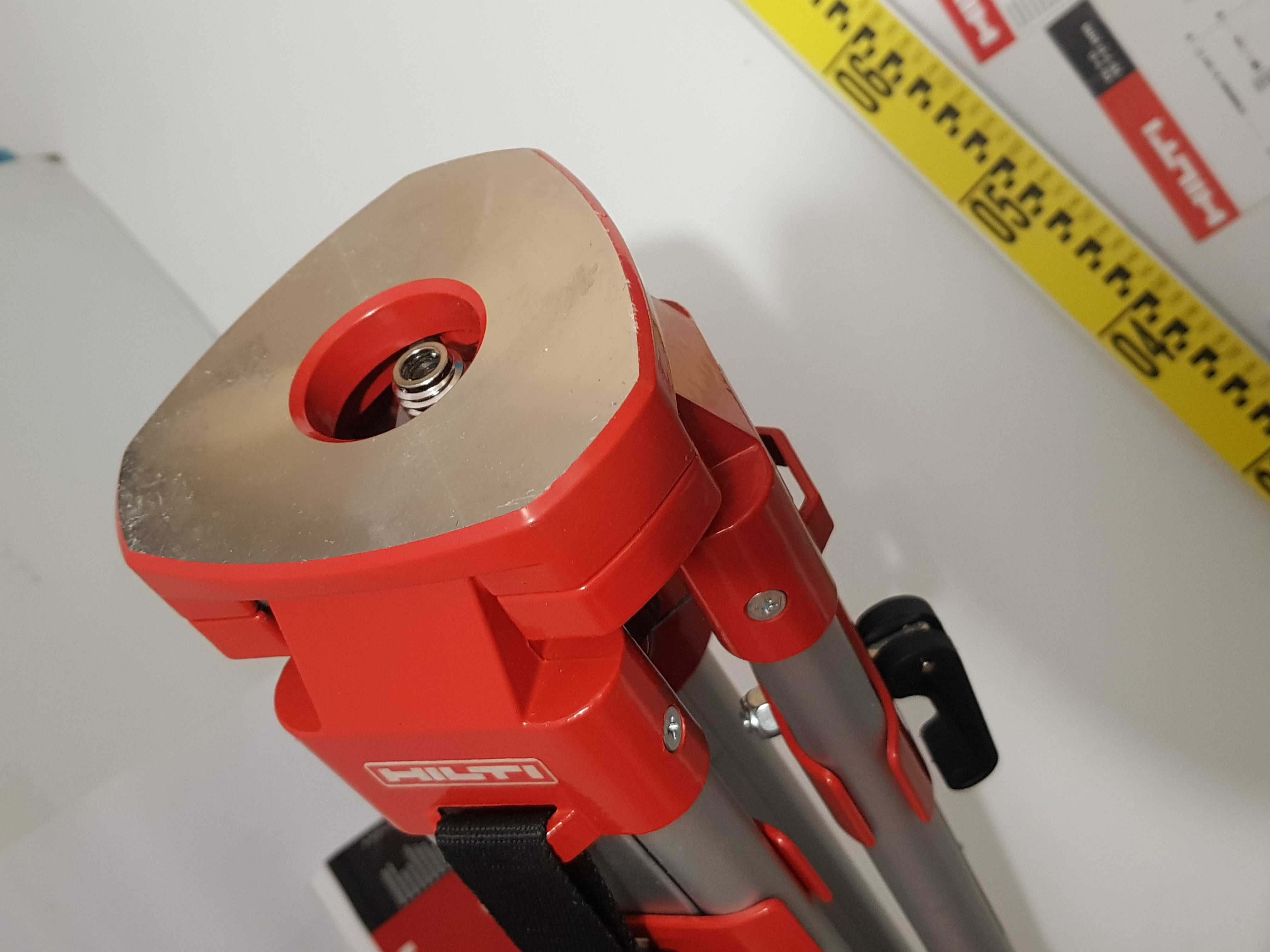 Statyw HILTI +lata 5m do niwelator laser teodolit PR,PRI,PRE 30,3