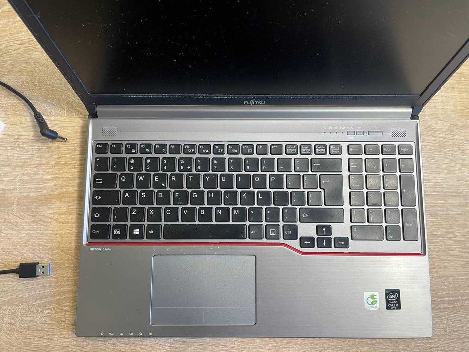 Нрутбук Fujitsu LifeBook E754 На запчастини або відновлення