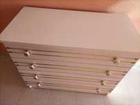 Cómoda 4 gavetas