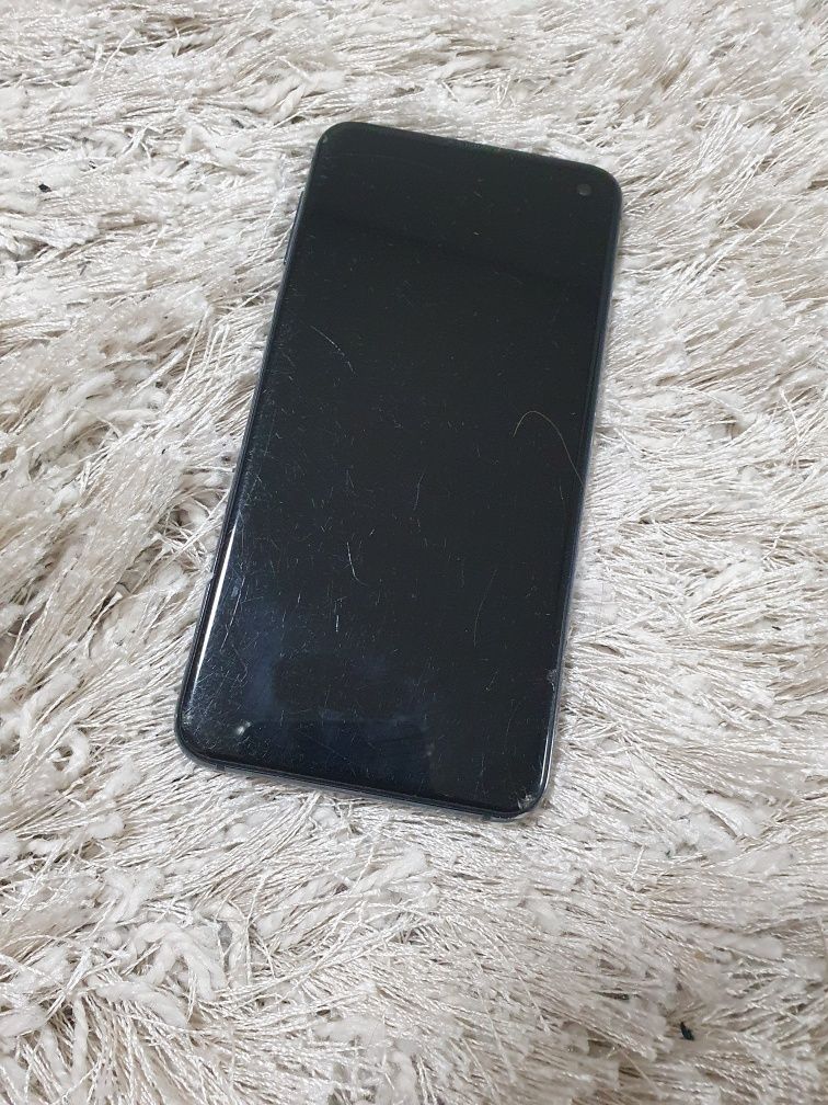Samsung Galaxy s10e 6/128 2 sim Exynos, смартфон, самсунг, телефон