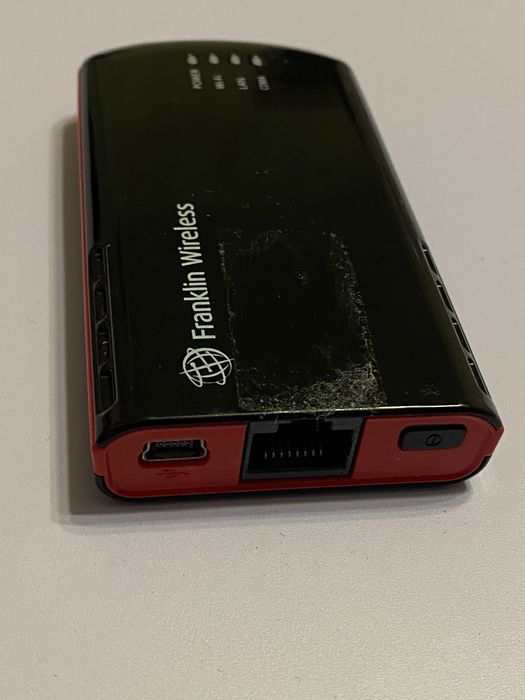 Портативний модем Franklin Wireless R526