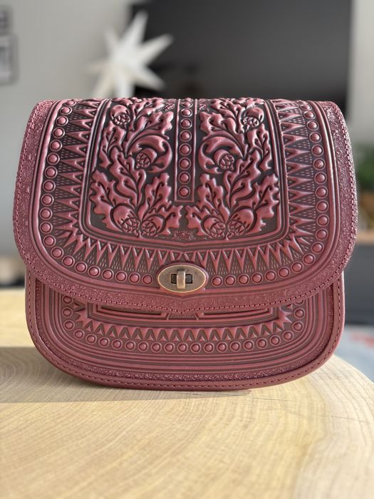 Przepiękna damska torebka z tłoczonej skóry cielęcej, rękodzieło