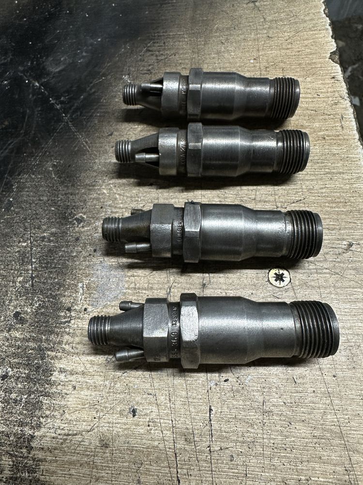 Форсунка 2.3 TDI 135 bar OM 601 Mercedes Vito 638, Sprinter KCA27S55