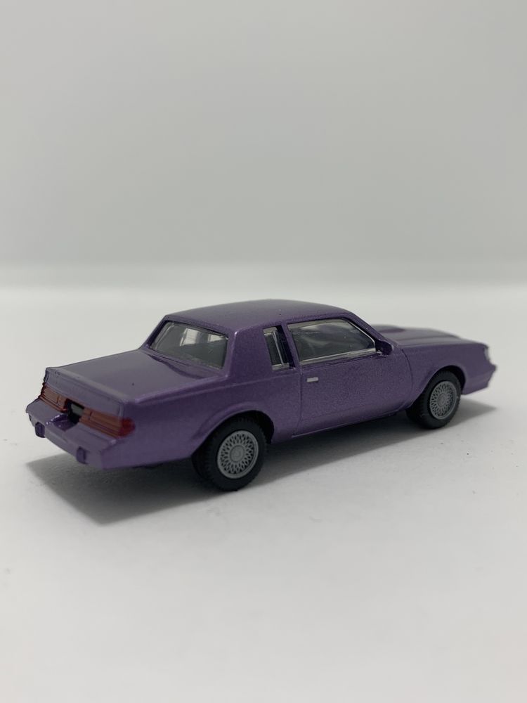 Buick Grand Prix da Herpa escala H0 1/87