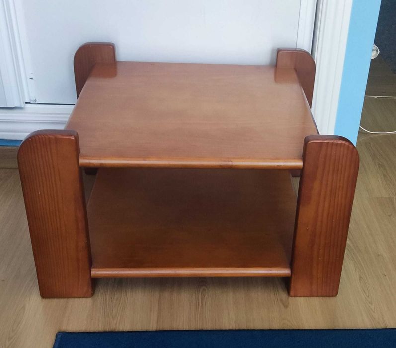 Mesa de Sala de Madeira