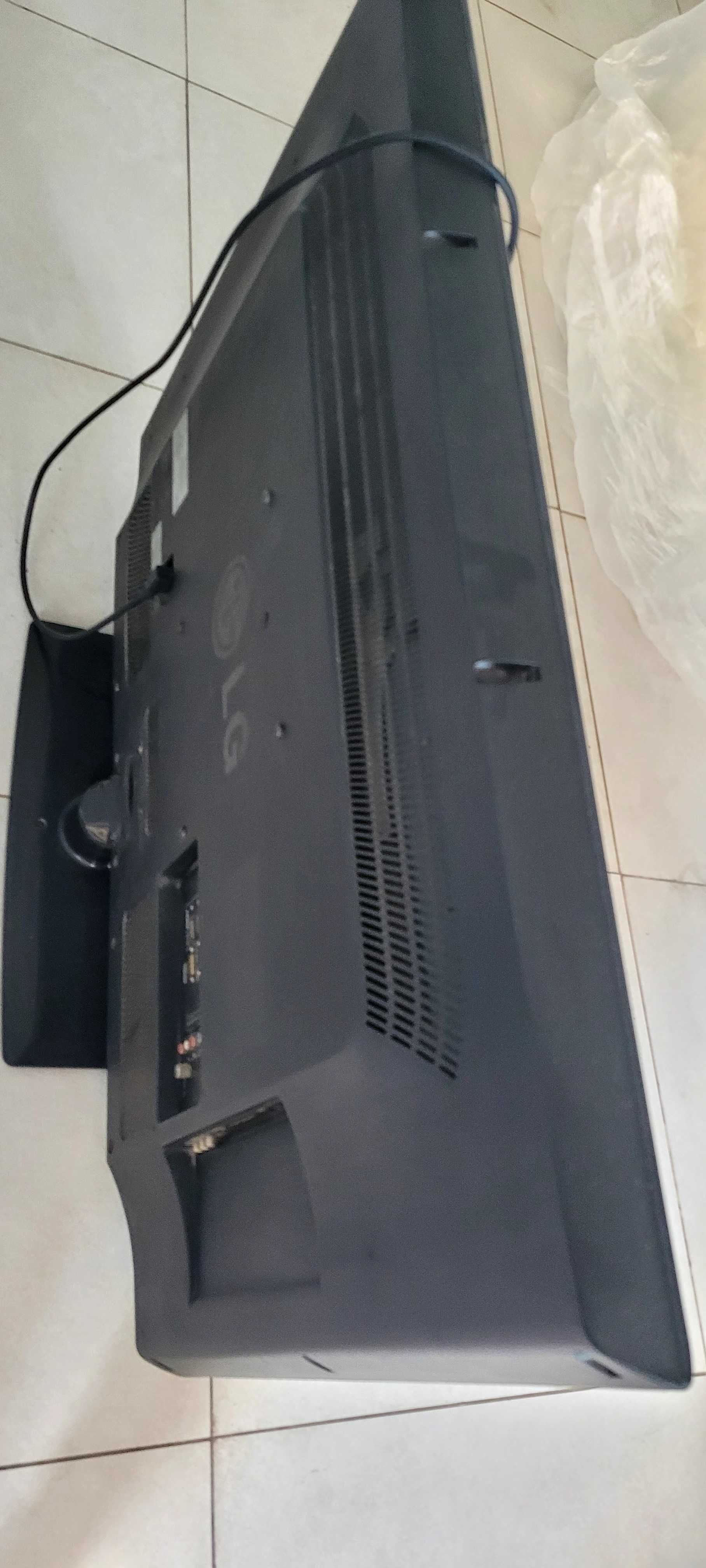 Telewizor Lg 55 cali 120hz 590zl sprzedam z decoderrm bardzo dobry tv