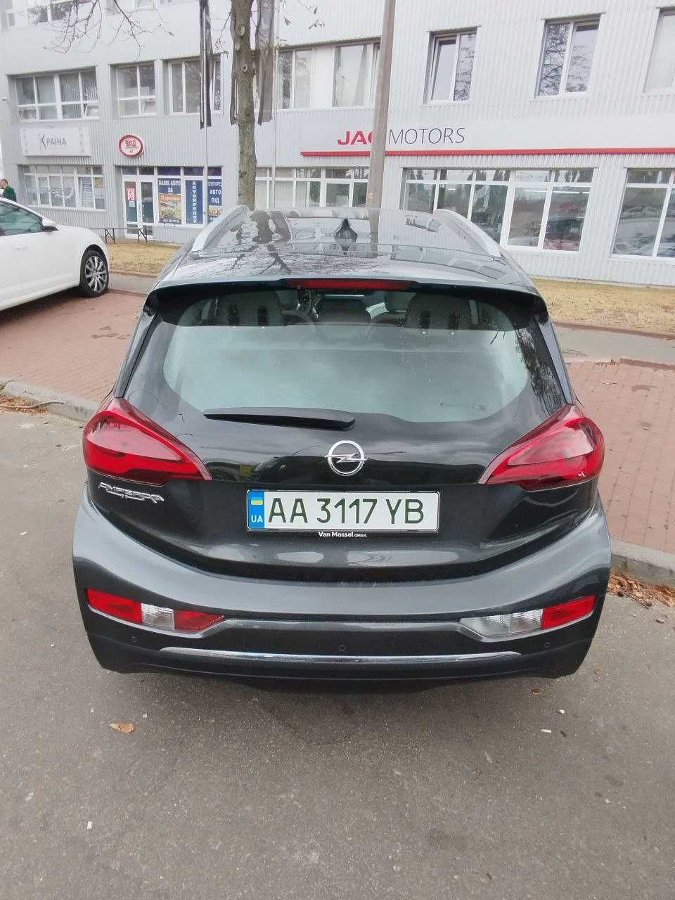 Opel Ampera E 2019