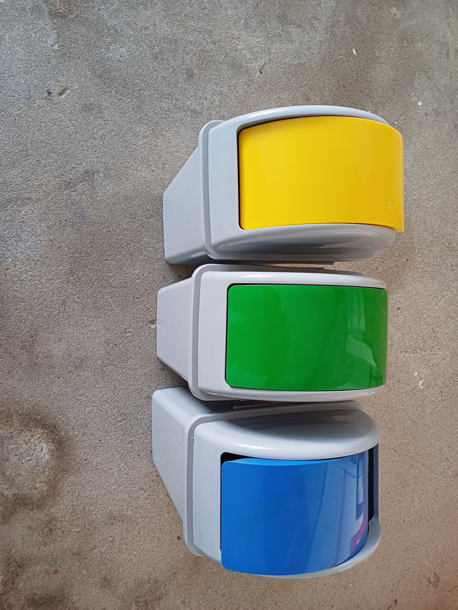 Caixotes lixo reciclar