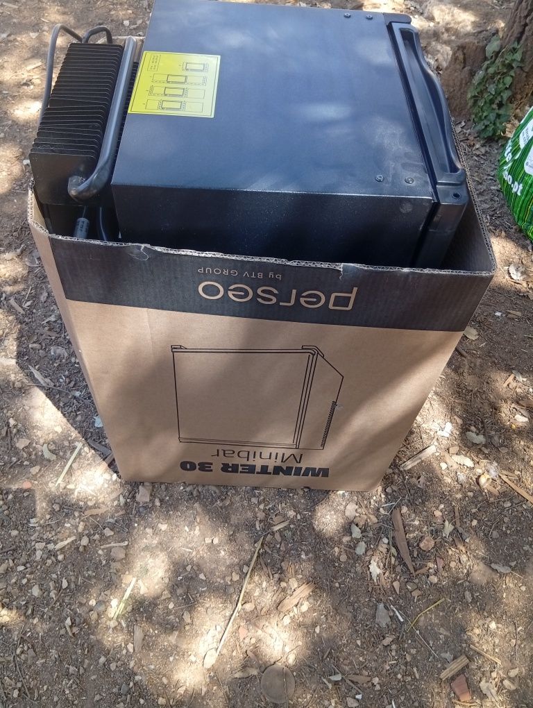 Mini frigo bar preto