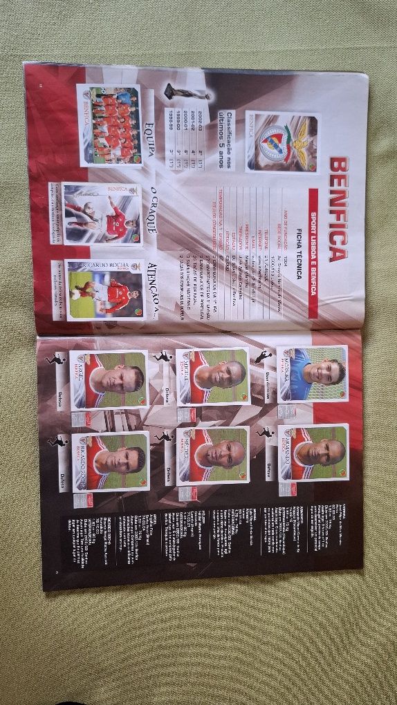 Caderneta de futebol 2003-04 completa