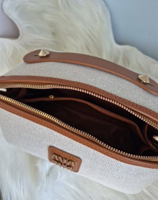 Косметичка кейс 24 см