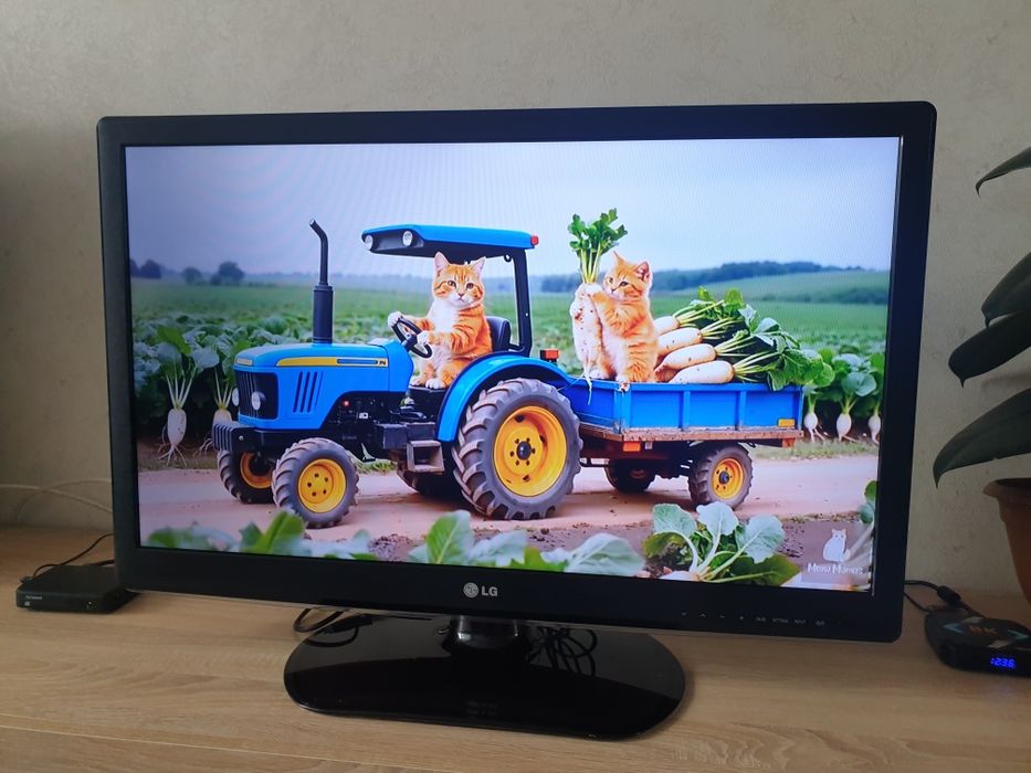Идеал! Телевизор LG 32" диагональ.